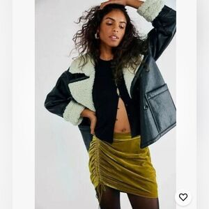 New Free  People Vivienne Velvet Green Mini Skirt NWOT
Size 0 and size 2